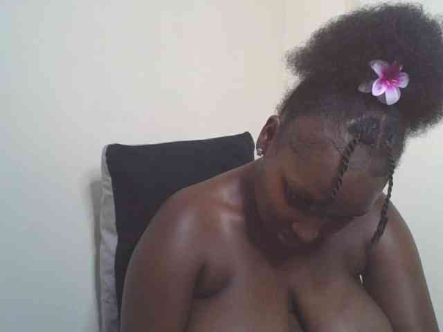 SexyBanni webcam