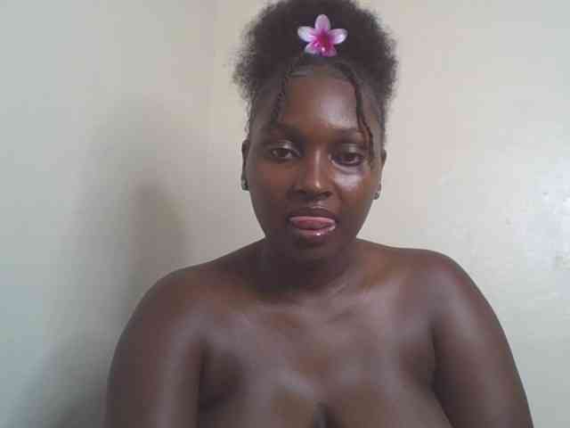 SexyBanni webcam