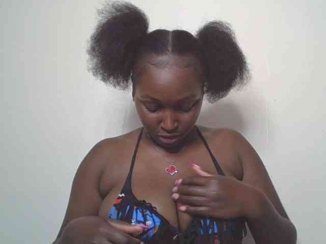 SexyBanni webcam
