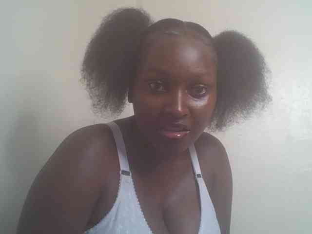 SexyBanni webcam