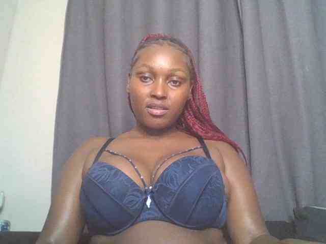SexyBanni webcam