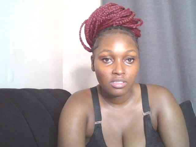 SexyBanni webcam