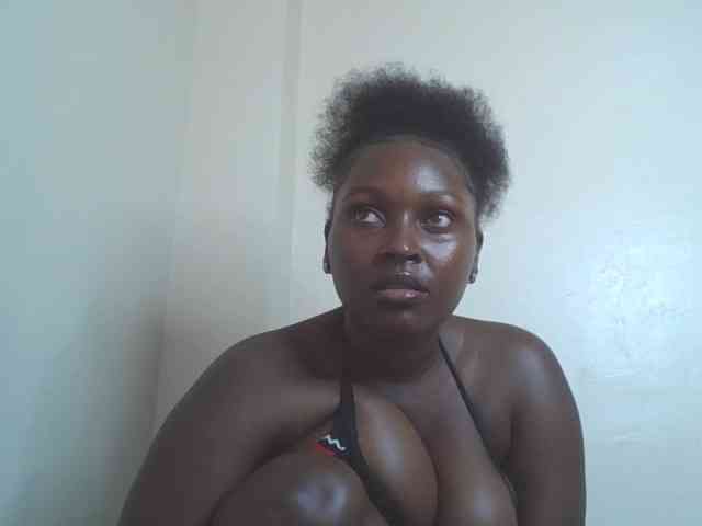 SexyBanni webcam