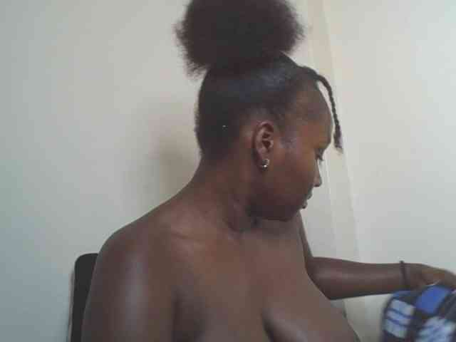 SexyBanni webcam