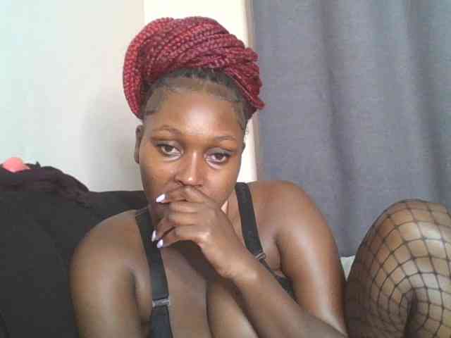 SexyBanni webcam