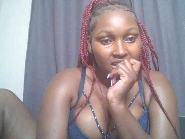 SexyBanni webcam