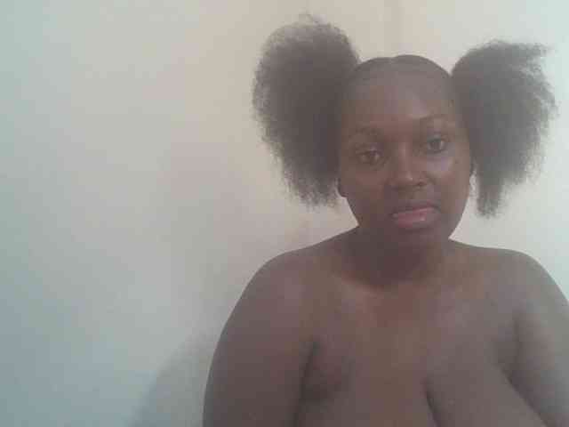 SexyBanni webcam