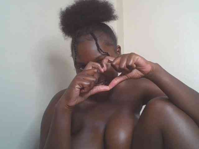 SexyBanni webcam