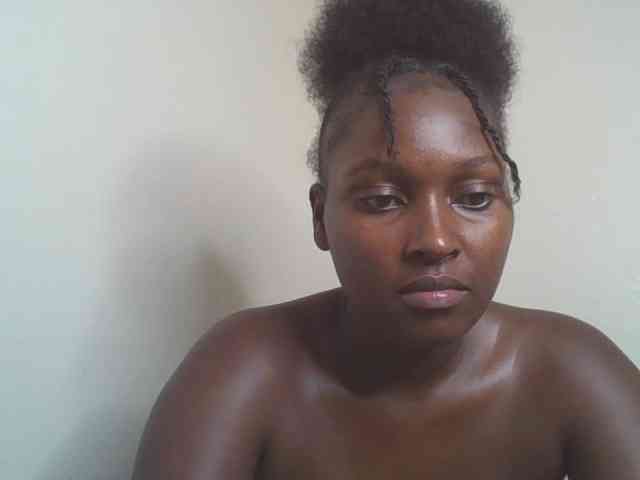 SexyBanni webcam