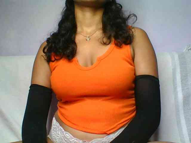Cuteliya Live Webcam on BongaCams