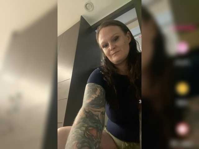 pretty14 live cam on BongaCams