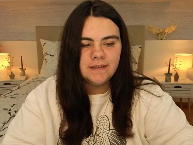 Ukr-Lena, en vivo ahora en BongaCams