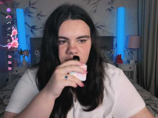 Ukr-Lena live cam on BongaCams
