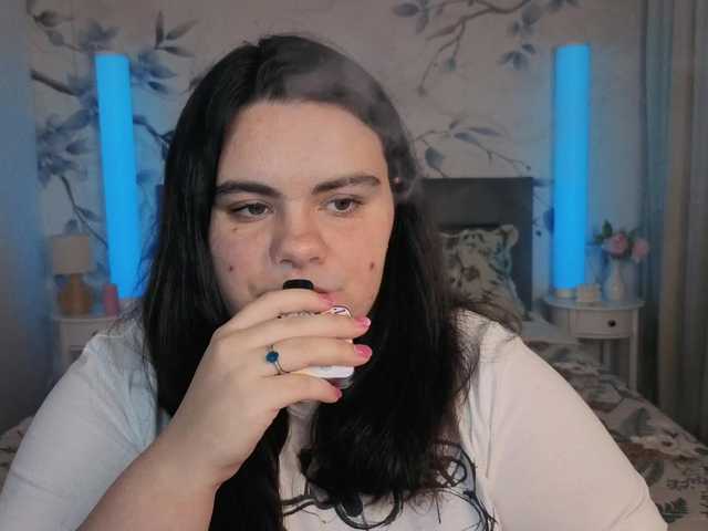 Ukr-Lena live cam on BongaCams