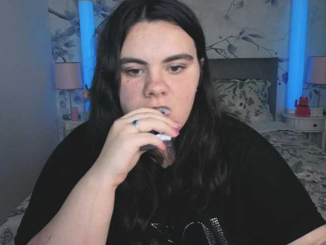 Ukr-Lena live cam on BongaCams