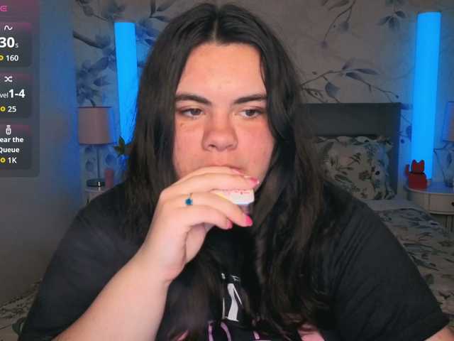 Ukr-Lena live cam on BongaCams