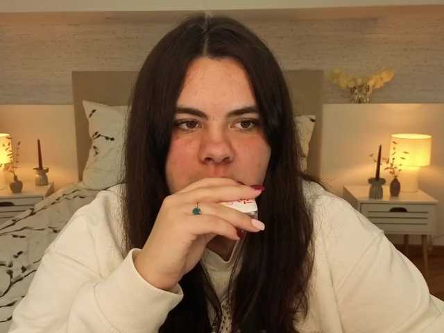 Ukr-Lena, en vivo ahora en BongaCams
