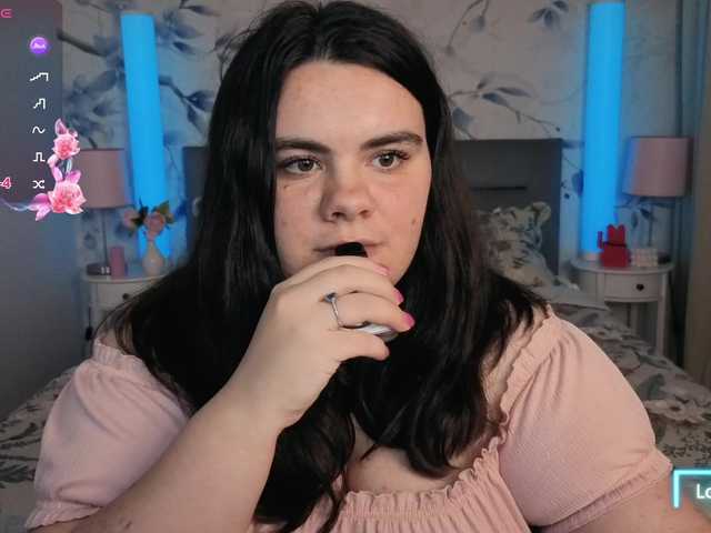Ukr-Lena live cam on BongaCams