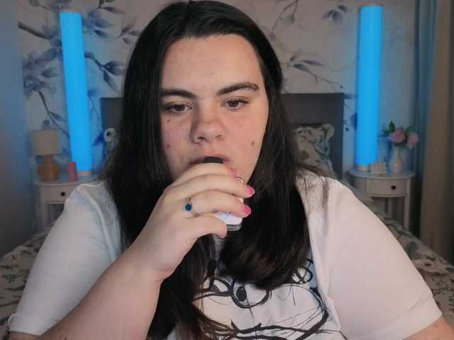 Ukr-Lena live cam on BongaCams