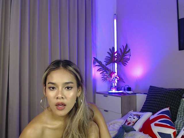 lilypeachxxx live webcam show