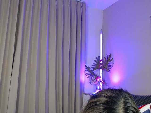 lilypeachxxx live webcam show