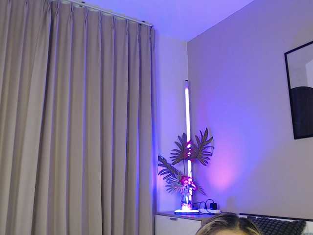 lilypeachxxx live webcam show