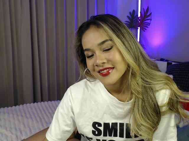 lilypeachxxx webcam