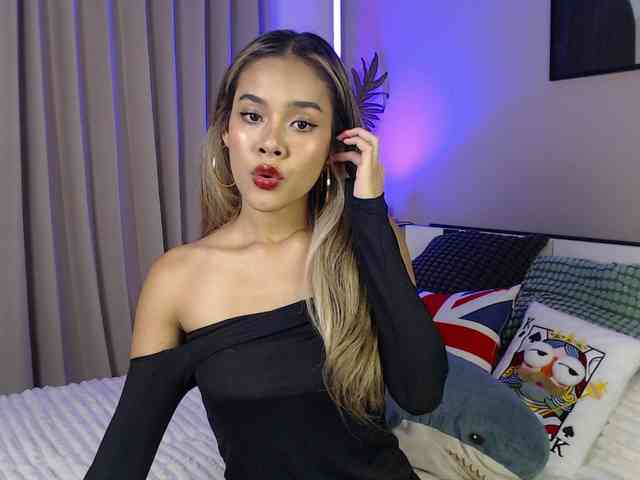 lilypeachxxx webcam