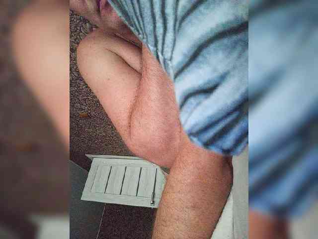 Starley76 Live Webcam on BongaCams