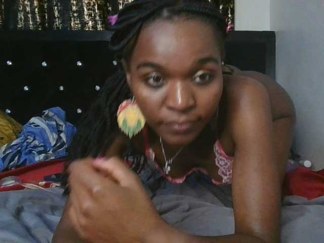 spicyvibee254 live cam on BongaCams