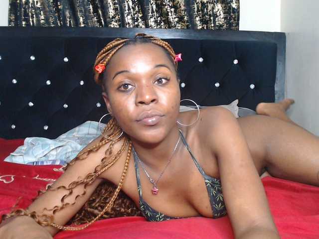 spicyvibee254 live cam on BongaCams
