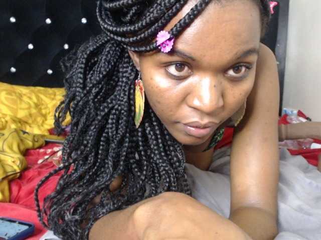 spicyvibee254 live cam on BongaCams