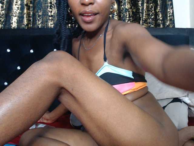spicyvibee254 live cam on BongaCams