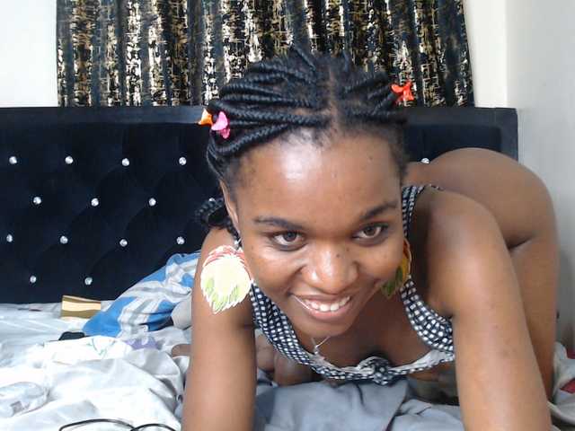 spicyvibee254 live cam on BongaCams