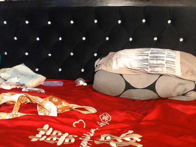 spicyvibee254 live cam on BongaCams