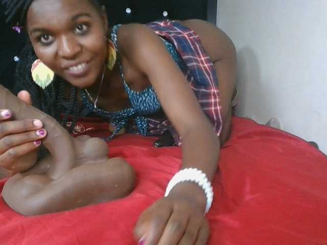 spicyvibee254 live cam on BongaCams