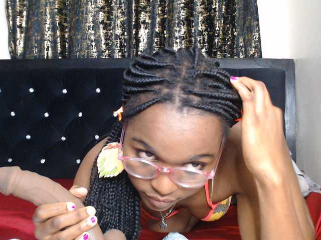 spicyvibee254 live cam on BongaCams
