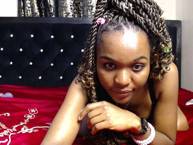 spicyvibee254 live cam on BongaCams