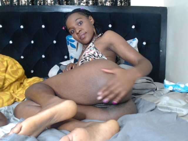 spicyvibee254 live webcam show