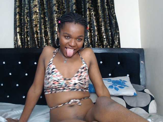 spicyvibee254 live cam on BongaCams
