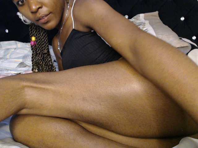 spicyvibee254 live cam on BongaCams