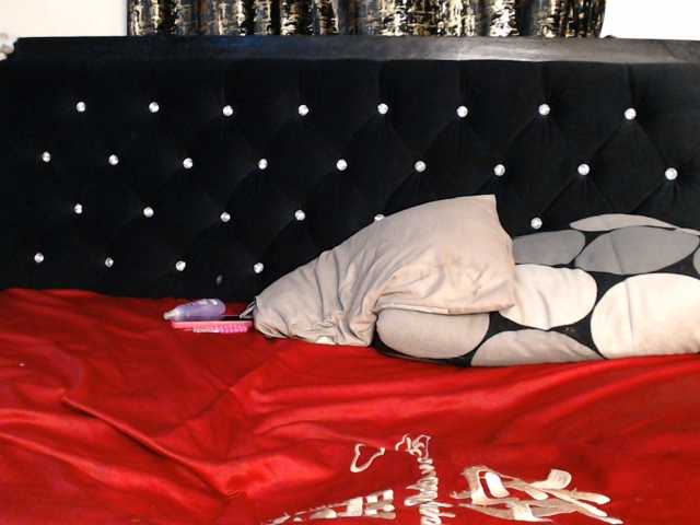 spicyvibee254 live cam on BongaCams