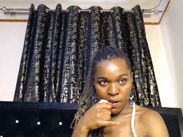 spicyvibee254 live cam on BongaCams