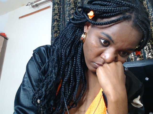 spicyvibee254 live cam on BongaCams