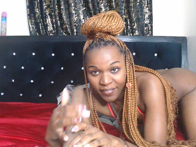 spicyvibee254 live cam on BongaCams