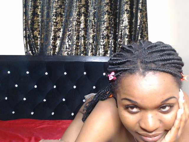 spicyvibee254 live cam on BongaCams