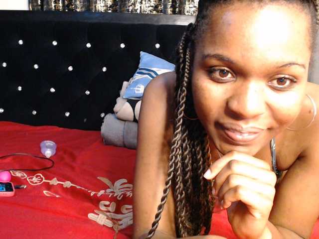 spicyvibee254 live cam on BongaCams