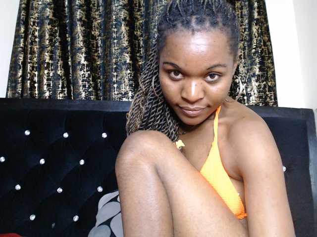 spicyvibee254 live cam on BongaCams
