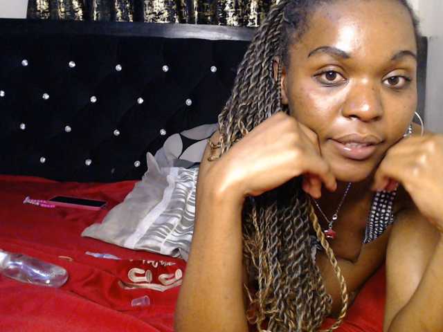 spicyvibee254 live cam on BongaCams