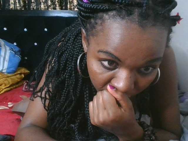 spicyvibee254 live webcam show